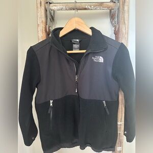 North Face Denali Jacket. Youth Medium (10-12)